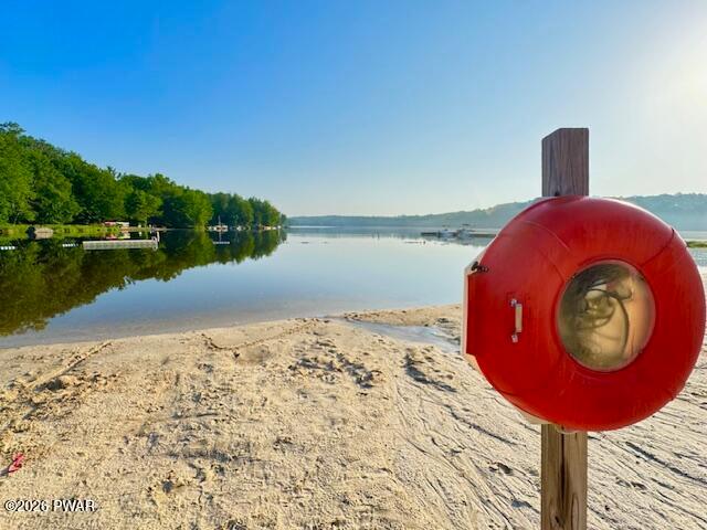 House for sale in Lake Ariel, Pennsylvania