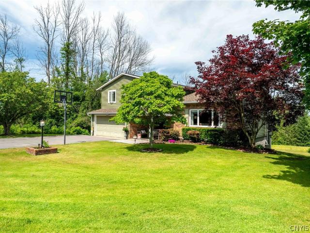 House for sale in Minetto, New York