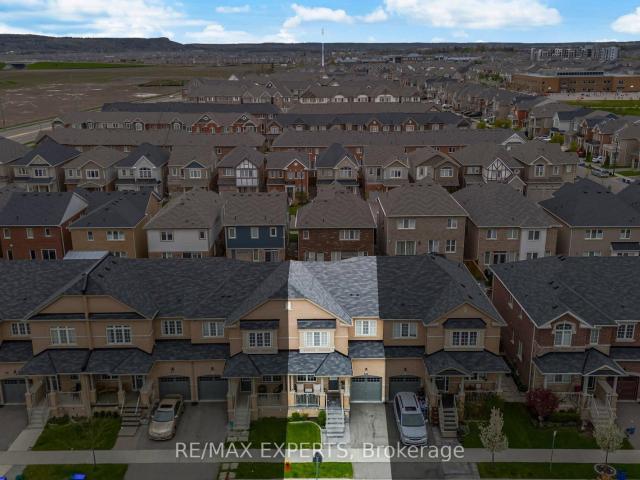 Townhouse for sale in Woburn, Ontario