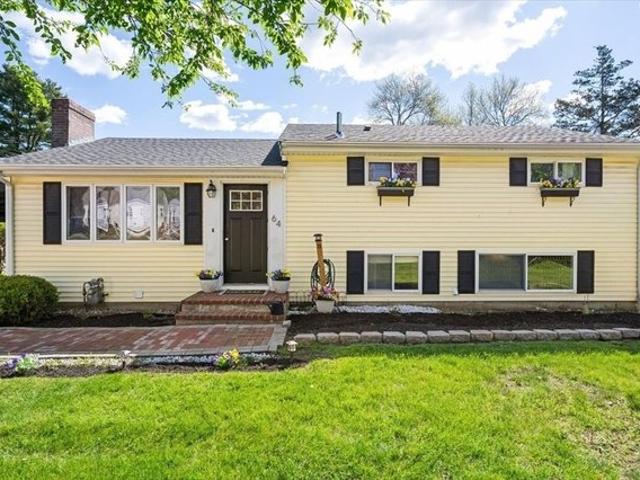 House for sale in Medway, Massachusetts
