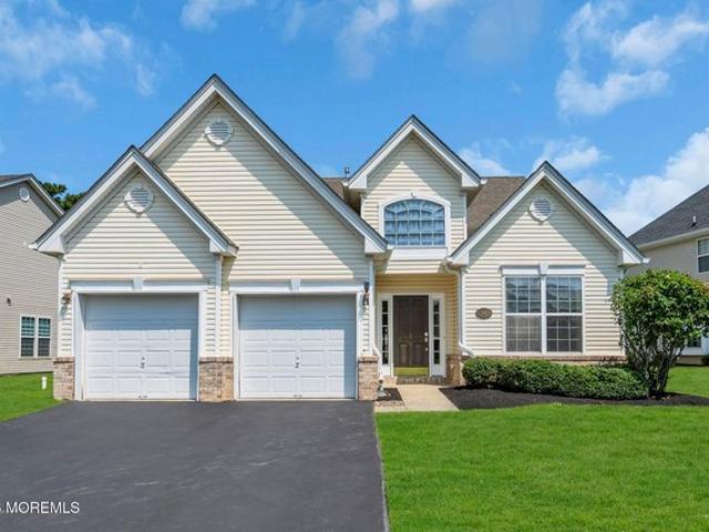 House for sale in Manahawkin, New Jersey