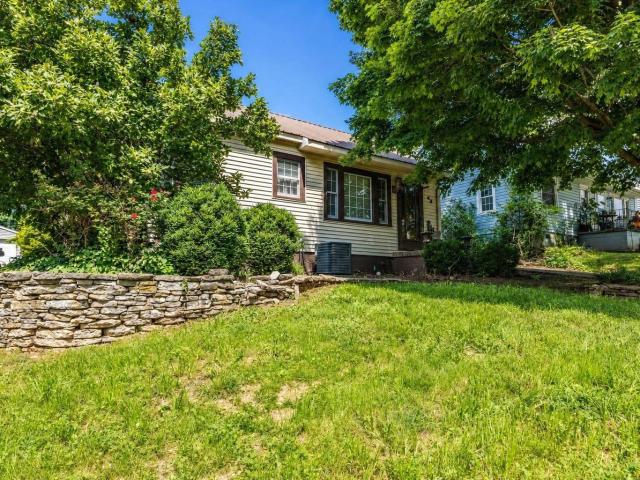 House for sale in Paris, Kentucky