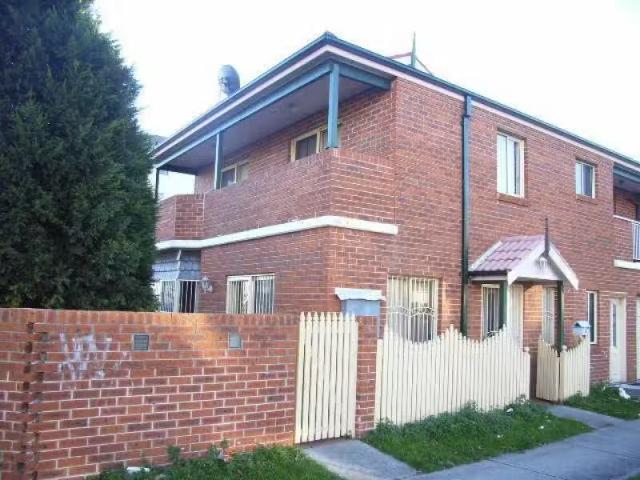 Condo for rent in Daceyville