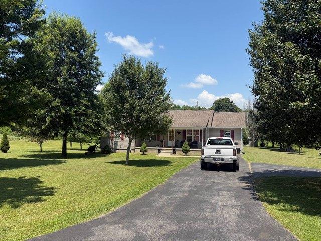 House for sale in Albany, Kentucky