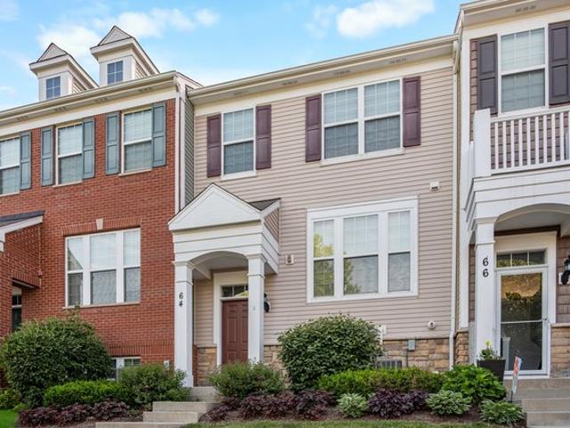 Townhouse for sale in Arlington Heights, Illinois