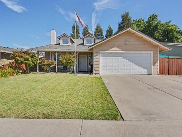House for sale in Oakdale, California
