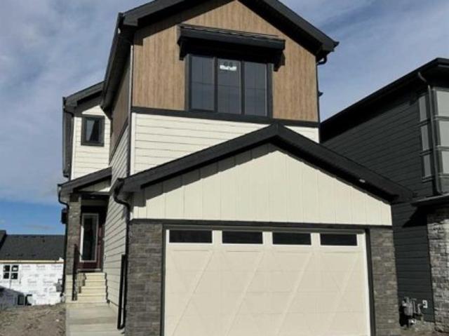 House for sale in Osprey Hill, Calgary