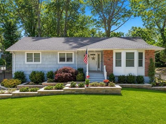 House for sale in Centereach, New York