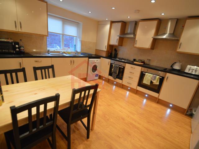 House for rent in Hyde Park, West Yorkshire