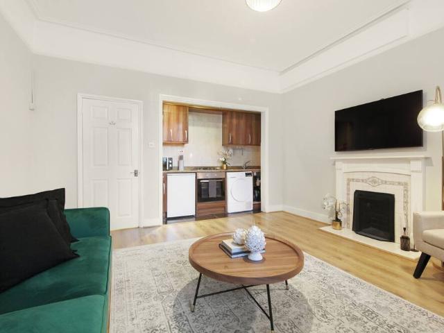 Apartment for rent in The Boltons, Greater London