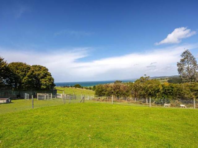 House for sale in Otakou