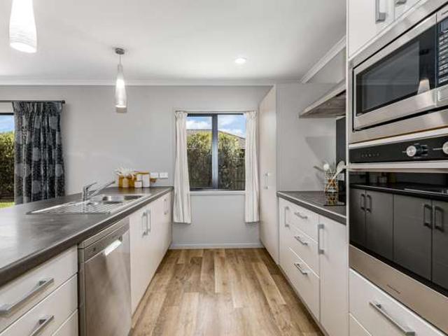 House for sale in Brown Owl, Upper Hutt