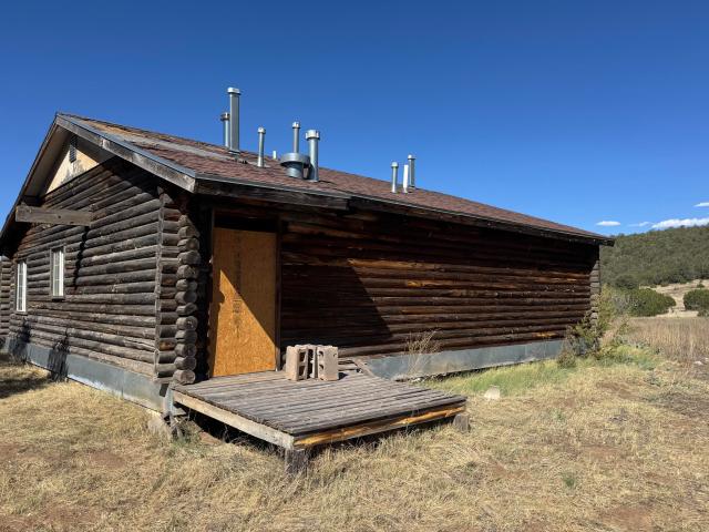 House for sale in Edgewood, New Mexico