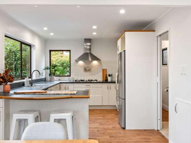 House for sale in Linden, Wellington