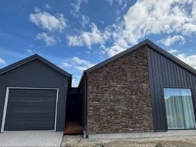 House for rent in Otakou