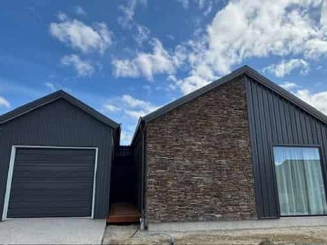 House for rent in Otakou
