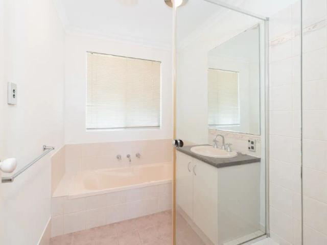 House for rent in Perth