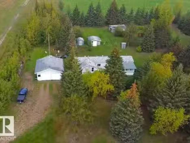 House for sale in Alberta