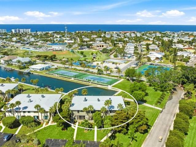 Condo for sale in Holmes Beach, Florida