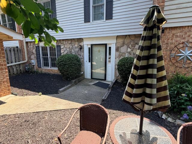 Condo for sale in Johnson, Flowery Branch