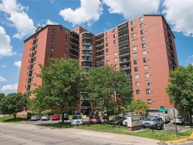 Condo for sale in Hennepin, Minnesota