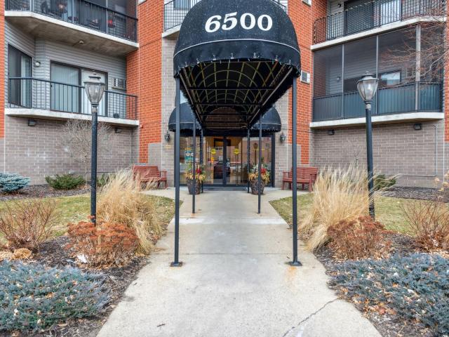 Condo for sale in Hennepin, Minnesota