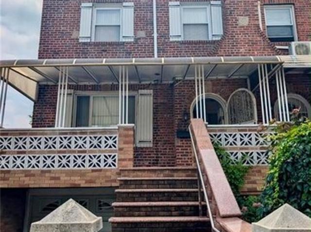 House for sale in Arverne, New York