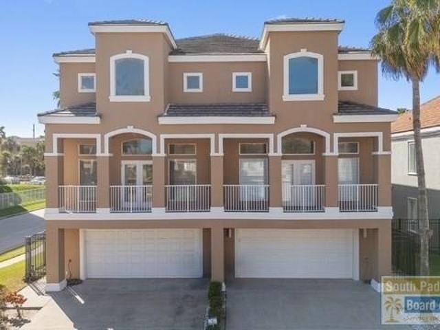 Townhouse for sale in Cameron, Texas