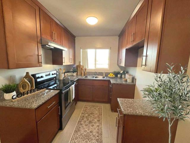 Apartment for rent in Sherman Oaks Neighborhood Council District, Canoga Park