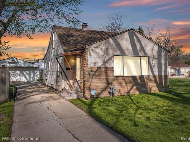 House for sale in Dearborn Heights, Michigan