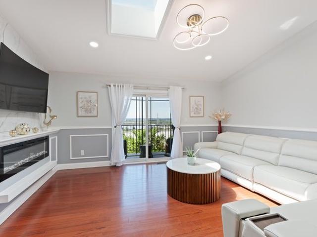 Condo for sale in Hudson, New Jersey