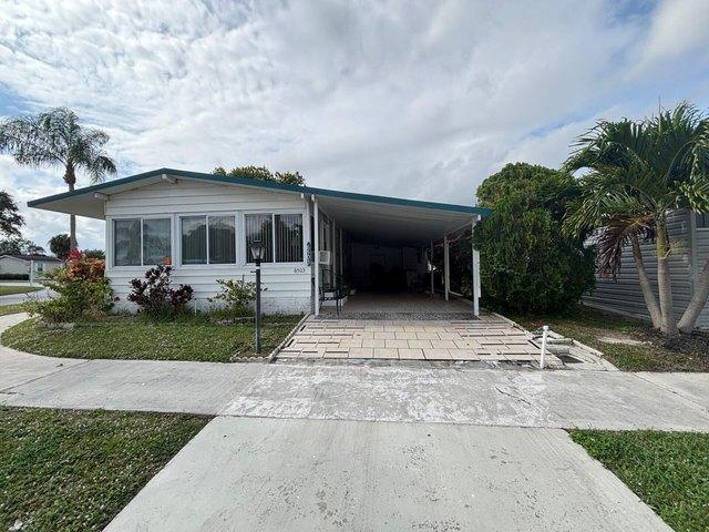 House for sale in Coconut Creek, Florida