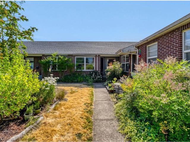 Condo for sale in Oregonia