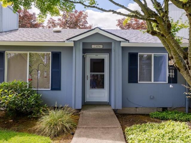 Condo for sale in Oregonia