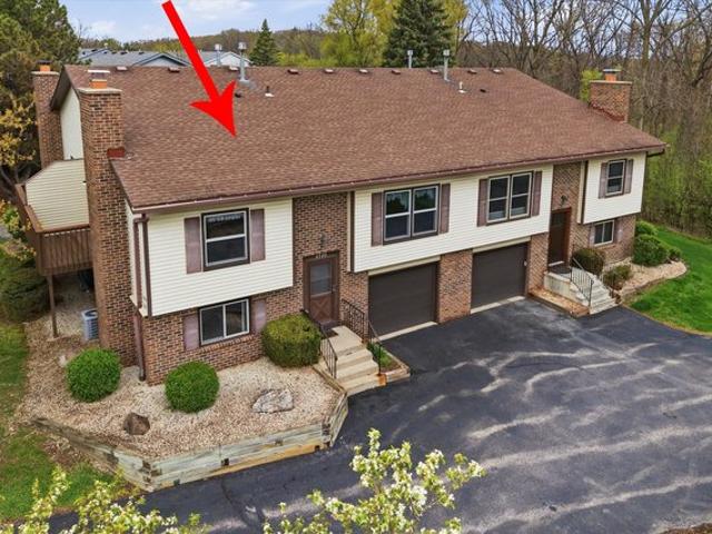 Condo for sale in Franklin, Wisconsin