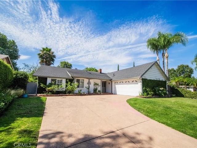 House for sale in Oak Park, California