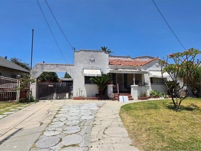 House for sale in Huntington Park, California