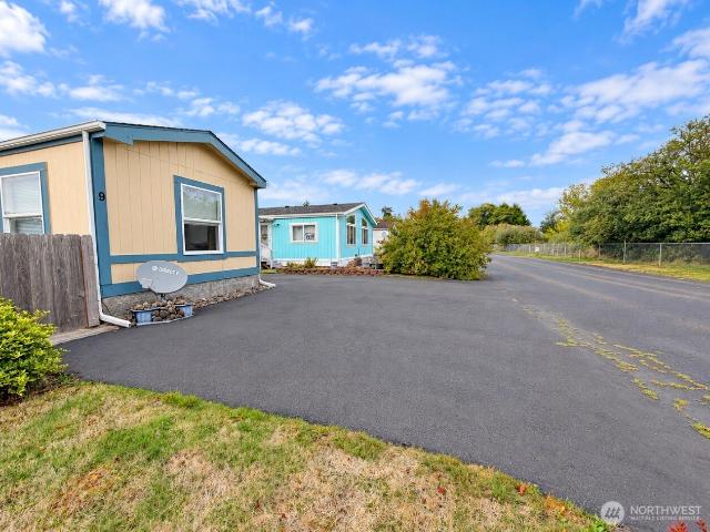 House for sale in Moores Corner, Long Beach