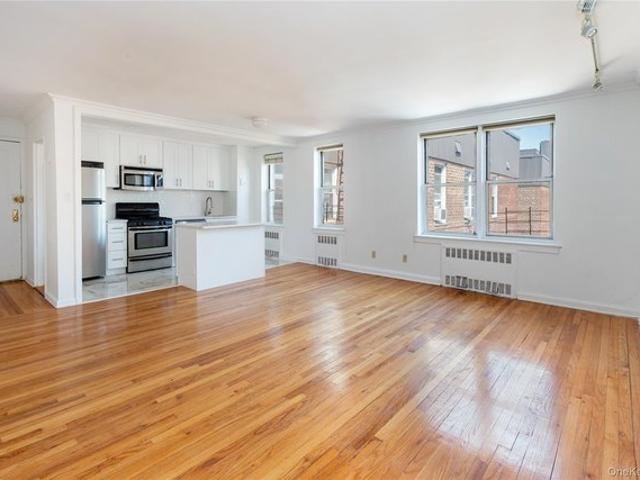 House for sale in Queens, Arverne