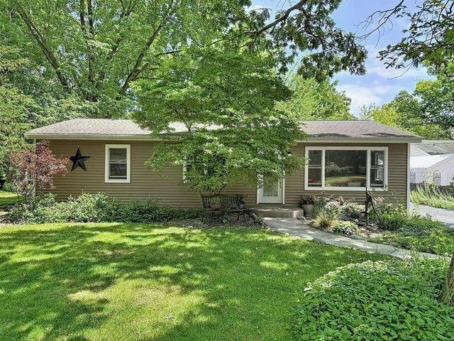 House for sale in Mchenry, Illinois