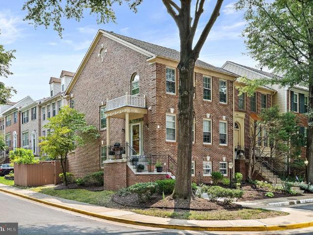 Townhouse for sale in Virginia