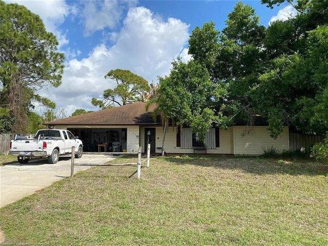 House for sale in Fort Pierce, Florida