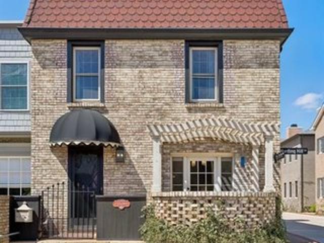 Townhouse for sale in Oklahoma City, Oklahoma