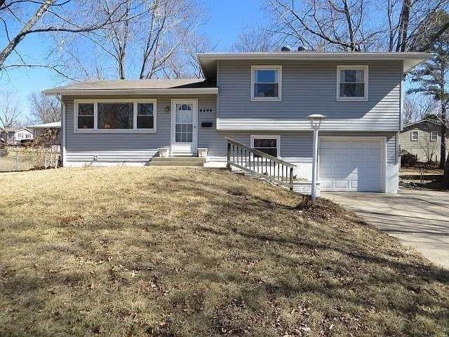 House for sale in Gladstone, Missouri