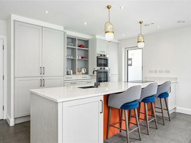 Detached House for sale in Lucan, North Tipperary