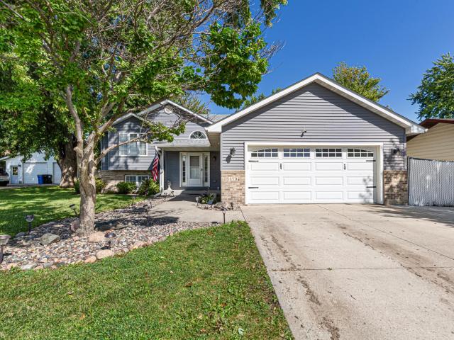 House for sale in Owatonna, Steele County