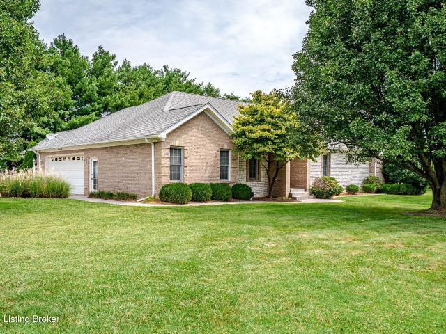 House for sale in Mount Washington, Kentucky