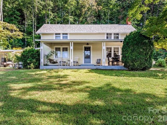 House for sale in Lowgap, Surry County