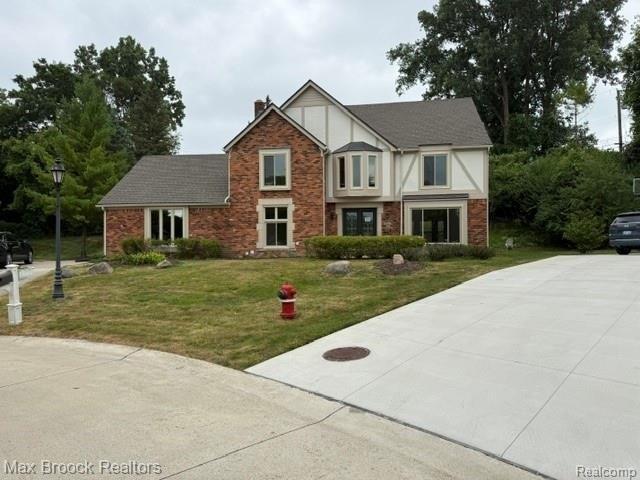 House for sale in Rochester Hills, Michigan