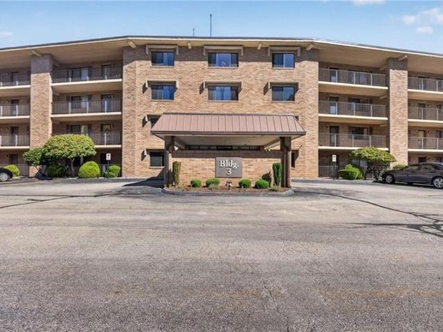 Condo for sale in West Warwick, Rhode Island